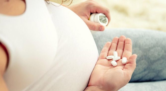 What Does Folic Acid Do During Pregnancy, When To Start And How Many Months Is It Used?