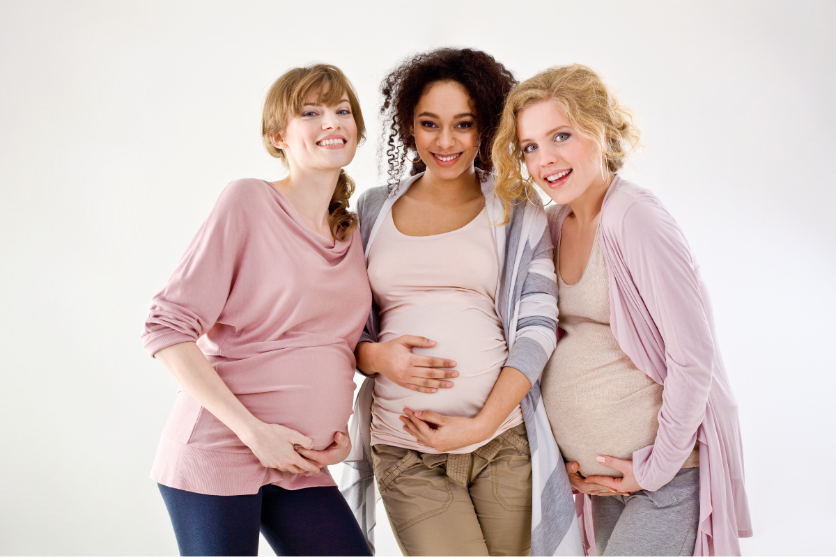 التسوق الاقتصادي أثناء الحمل: خيارات ملابس الحمل الصديقة للميزانية