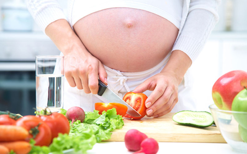 RECOMMENDED DAILY AMOUNT OF FOOD IN PREGNANCY